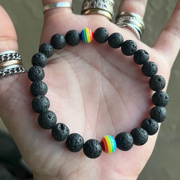 π΄ SALE ! red dot items are 2 for $25 . Bundle more than 3 and its $10 each π - Picture 11 of 13